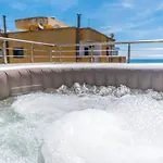 Luxury Seaview With Big Terrace And Jacuzzi Lägenhet *