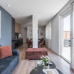 Appartement Luxury Seaview With Big Terrace And Jacuzzi Durrës