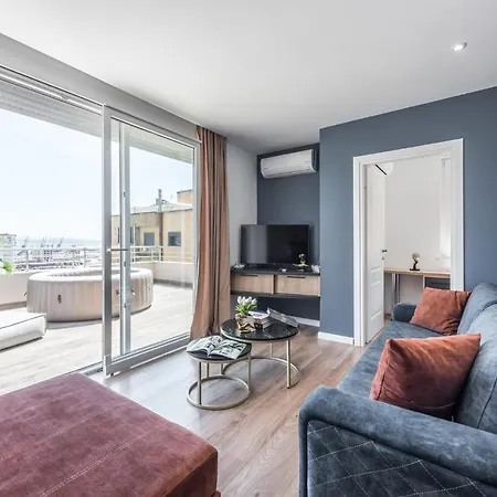 Luxury Seaview With Big Terrace And Jacuzzi *