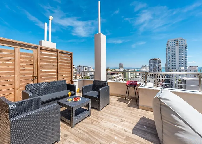 Luxury Seaview With Big Terrace And Jacuzzi 아파트
