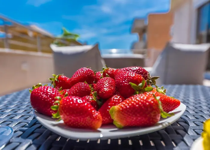 Luxury Seaview With Big Terrace And Jacuzzi * دراس