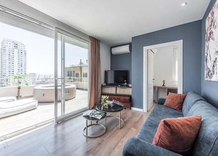 Luxury Seaview With Big Terrace And Jacuzzi شقة دراس