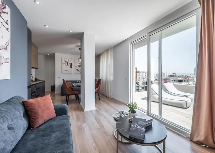 Luxury Seaview With Big Terrace And Jacuzzi * Durrës