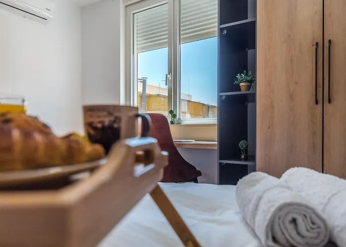 Luxury Seaview With Big Terrace And Jacuzzi شقة *